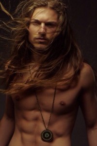 hot guy long hair 20140523-163811-59891028